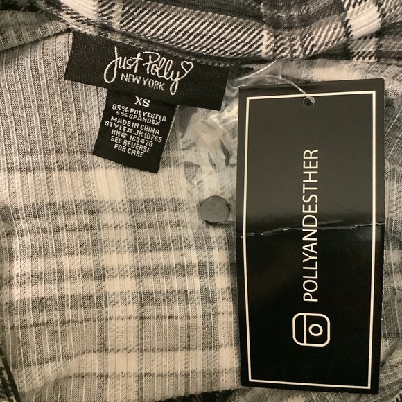 Just Polly Size XS Chic Plaid Button-Down Shirt in Black and White. New With Tag - Picture 4 of 6